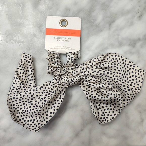 NWT GSQ By Glamsquad Knotted Dotted Satin Scarf Squishie - Picture 1 of 7